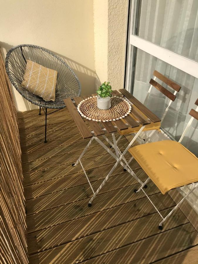 Cabourg - Bel Appartement Lumineux Avec Balcon Dans Residence Privee Kültér fotó